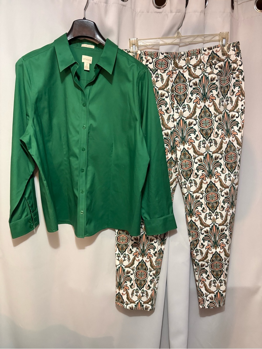 Chico's 2pc Emerald Green Button-Front Shirt with Printed Ankle Pants